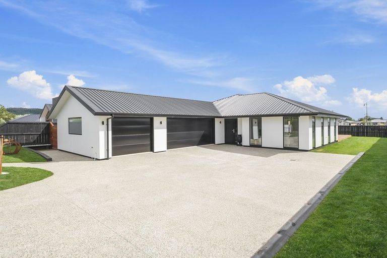 Photo of property in 145 Wingatui Road, Mosgiel, 9024