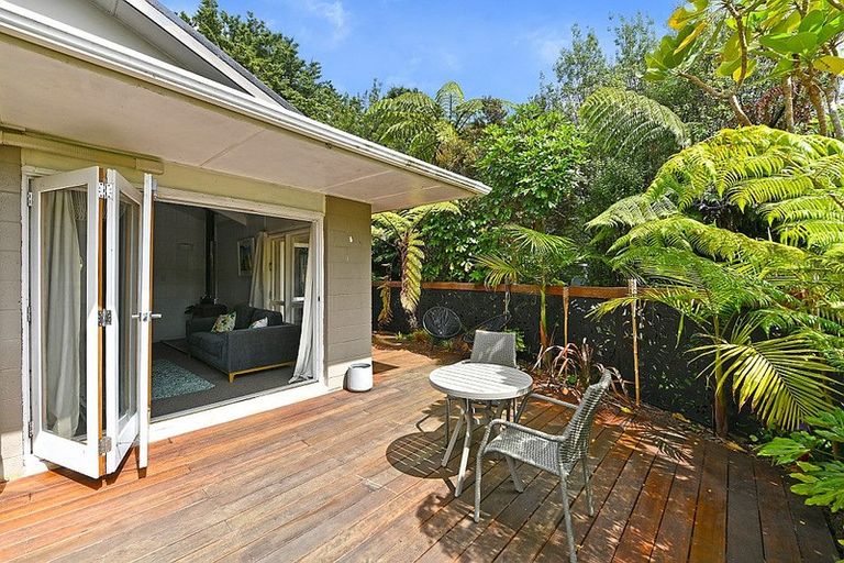 Photo of property in 62a Chatsworth Road, Silverstream, Upper Hutt, 5019