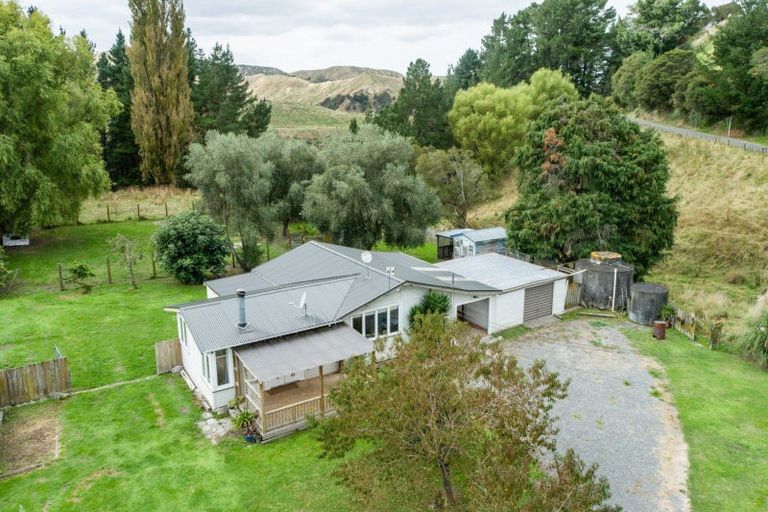 Photo of property in 33 Waikare Coast Road, Putorino, Kotemaori, 4188