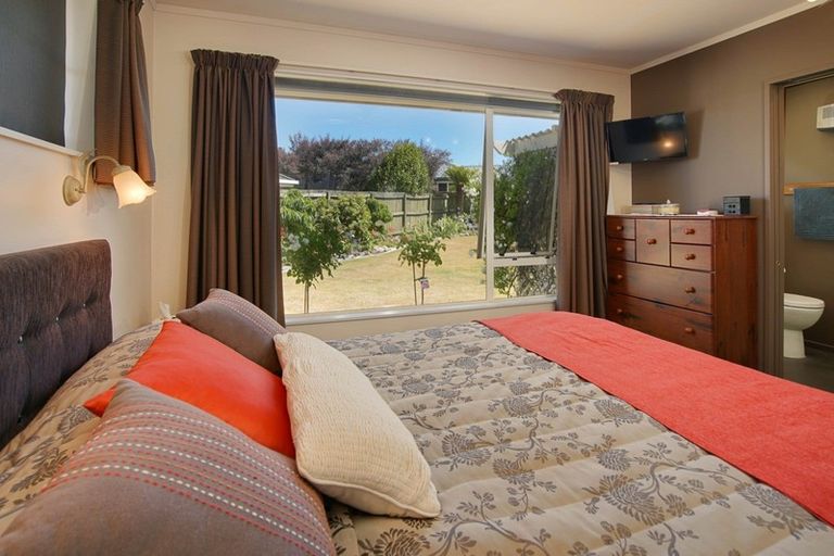 Photo of property in 8 Elsa Kidson Court, Stoke, Nelson, 7011