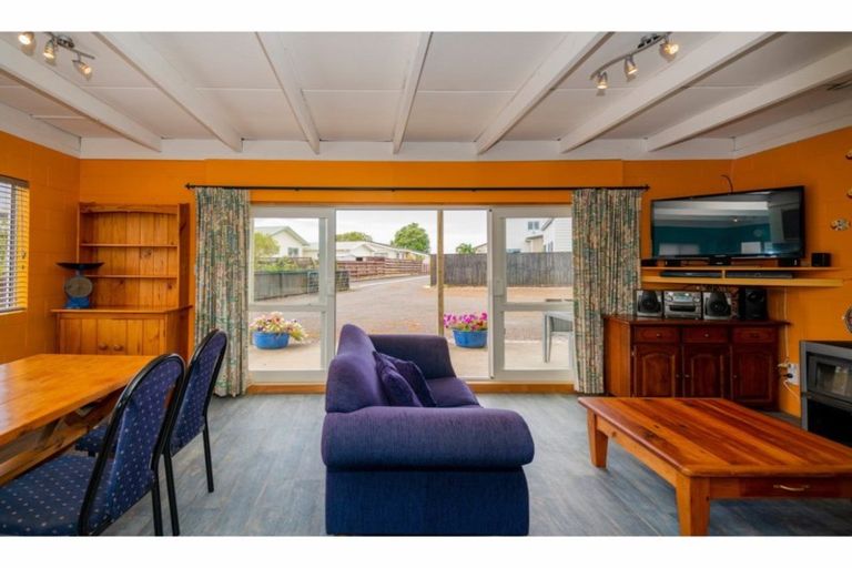 Photo of property in 196 Cook Drive, Whitianga, 3510