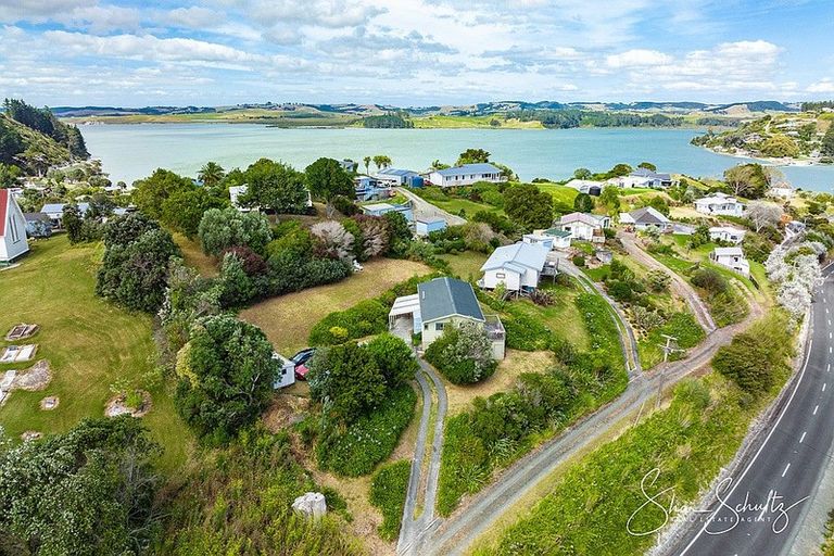 Photo of property in 1111 Whakapirau Road, Whakapirau, Maungaturoto, 0583