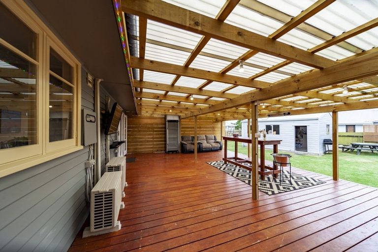 Photo of property in 1 Laws Place, Pirimai, Napier, 4112