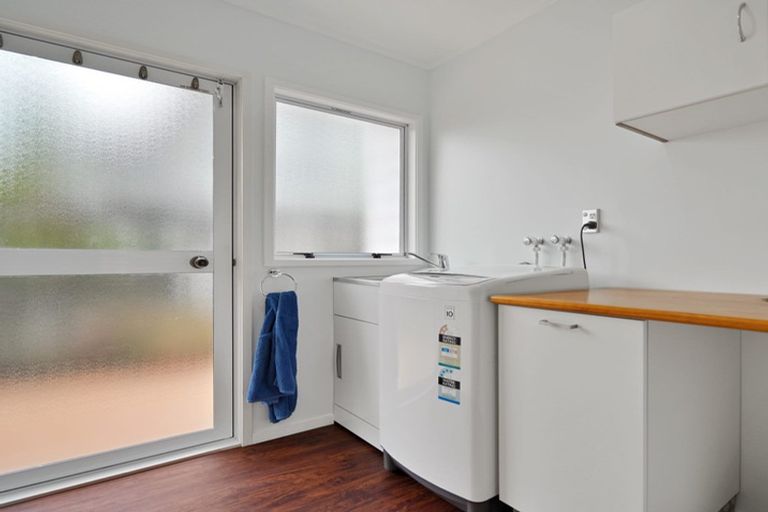 Photo of property in 14 Ebony Place, Massey, Auckland, 0614