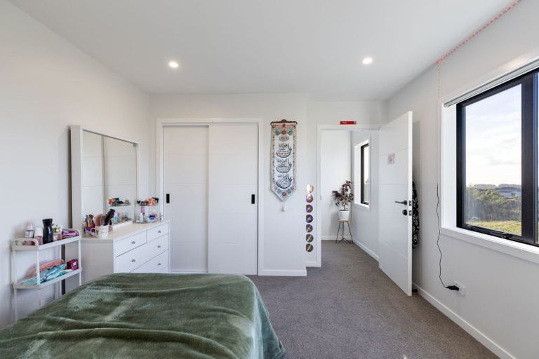 Photo of property in 3 Lealands Lane, Aokautere, Palmerston North, 4471