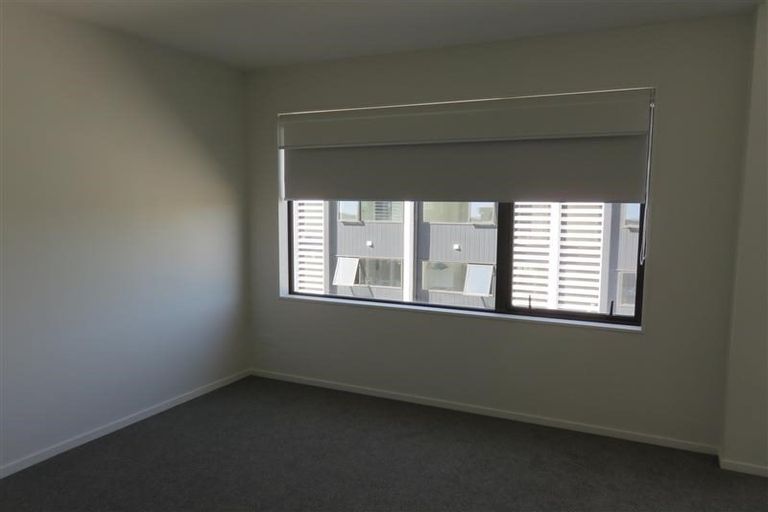 Photo of property in 3 Carder Court, Hobsonville, Auckland, 0618