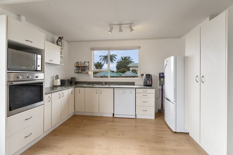 Photo of property in 36 Makarini Street, Paraparaumu, 5032