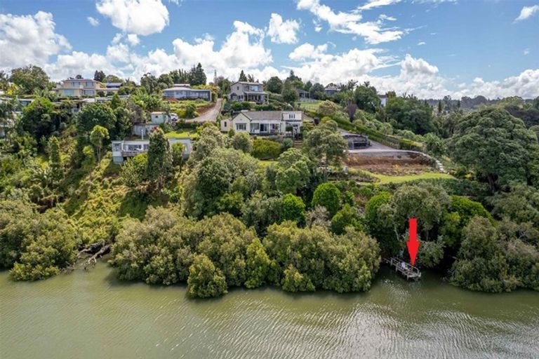 Photo of property in 82 Riverview Road, Kerikeri, 0230