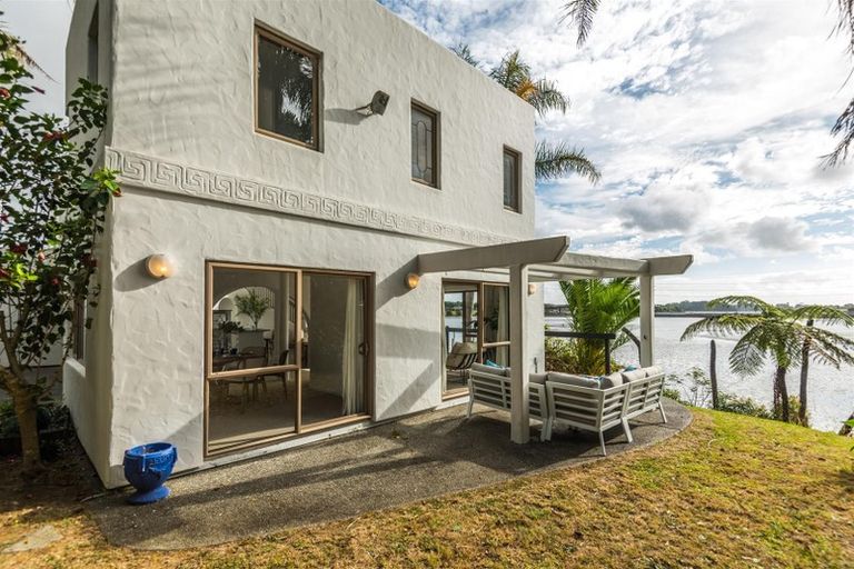 Photo of property in 6 Shepherds Road, Papakura, 2110