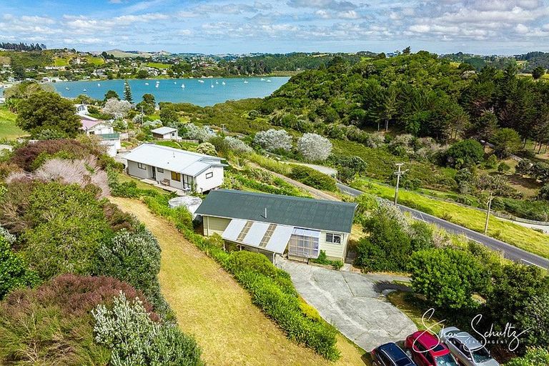 Photo of property in 1111 Whakapirau Road, Whakapirau, Maungaturoto, 0583