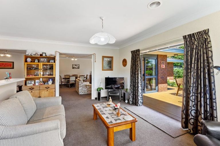 Photo of property in 14 Hurunui Street, Waikanae, 5036