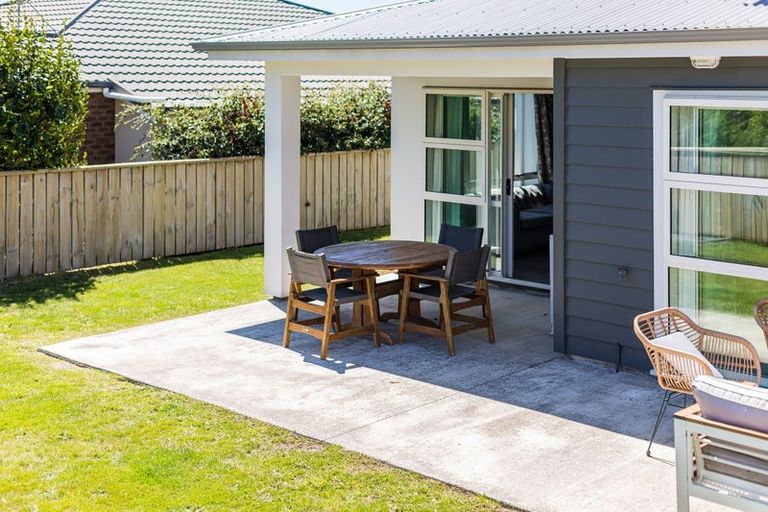 Photo of property in 31 Aspiring Terrace, Aotea, Porirua, 5024