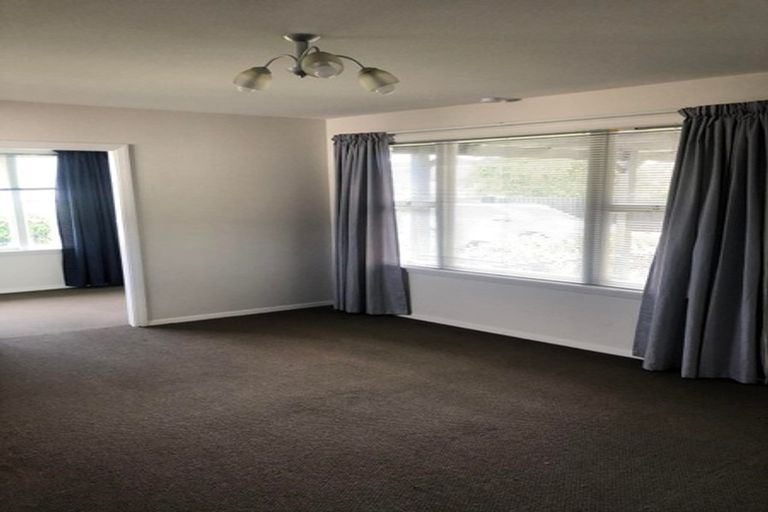 Photo of property in 10a Epsom Road, Sockburn, Christchurch, 8042