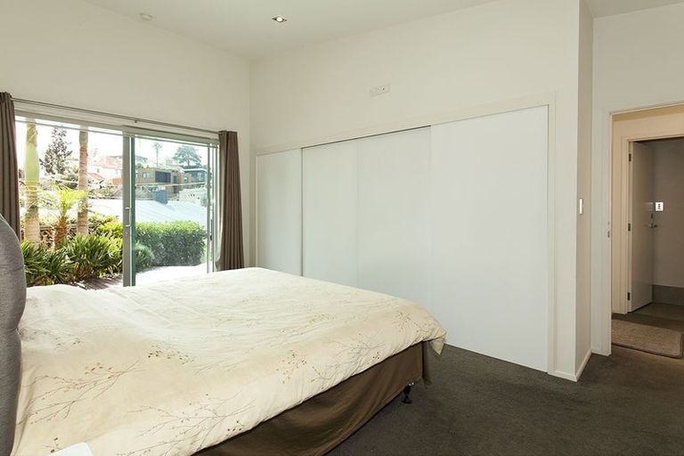 Photo of property in 78 Beach Road, Castor Bay, Auckland, 0620