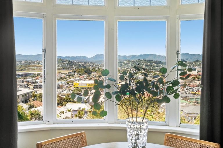 Photo of property in 69 Duncan Terrace, Kilbirnie, Wellington, 6022