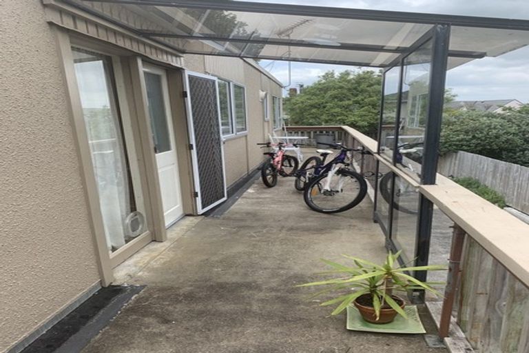 Photo of property in 72 Ridge Road, Howick, Auckland, 2014