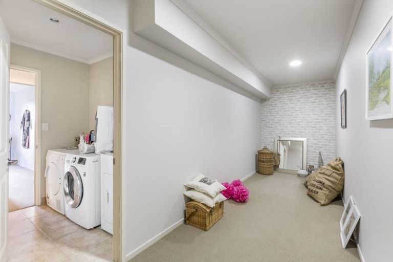 Photo of property in 28 Keepers Drive, Gulf Harbour, Whangaparaoa, 0930