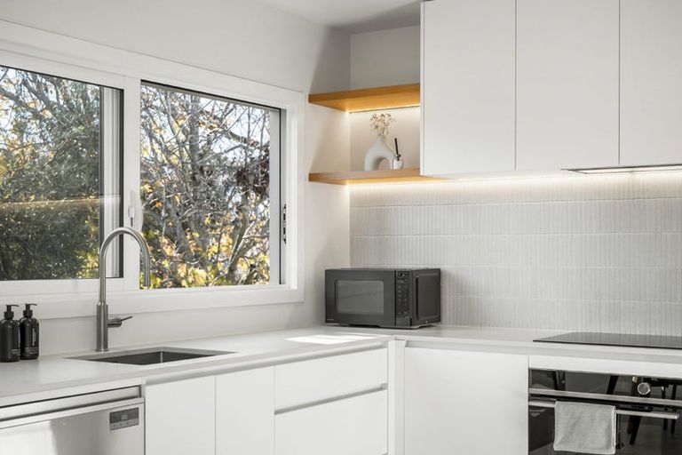Photo of property in 8/118 Vauxhall Road, Narrow Neck, Auckland, 0624