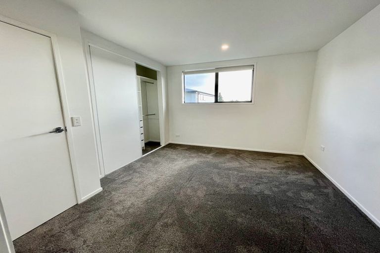 Photo of property in 7/22 Yeovil Road, Te Atatu Peninsula, Auckland, 0610