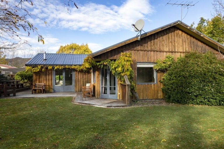 Photo of property in 22 Melmore Terrace, Cromwell, 9310