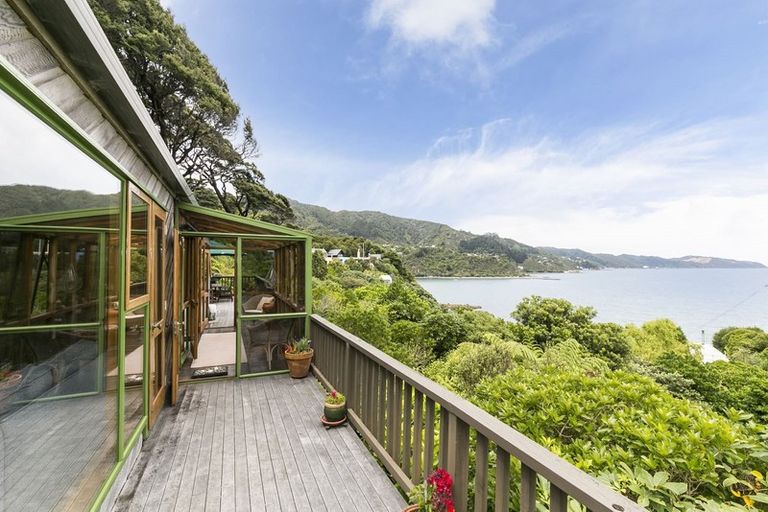 Photo of property in 125c Marine Drive, Sorrento Bay, Lower Hutt, 5013