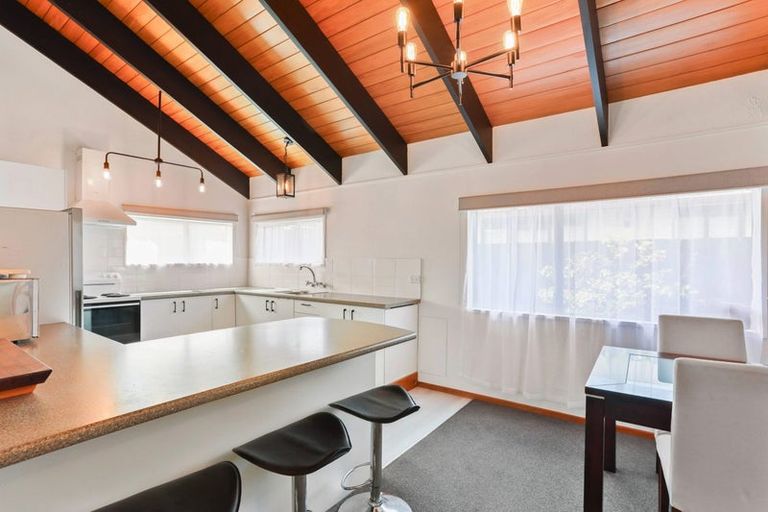 Photo of property in 2 Ebert Place, Rangiora, 7400