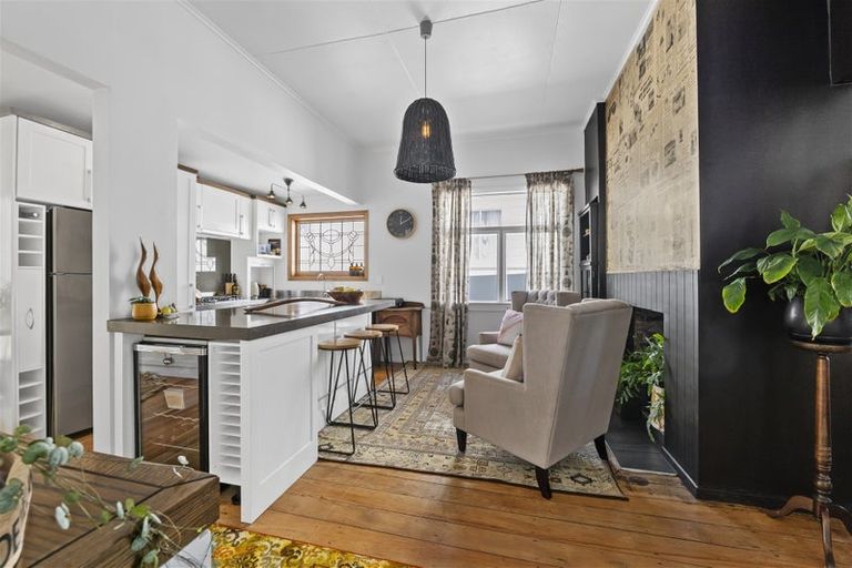 Photo of property in 51 Gaine Street, New Plymouth, 4310