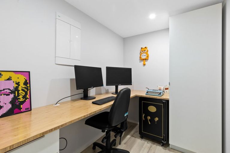 Photo of property in 50 Kent Lodge Avenue, Avonhead, Christchurch, 8042