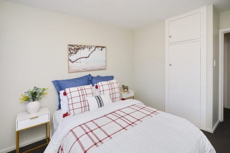 Photo of property in 274 Lake Terrace Road, Shirley, Christchurch, 8061