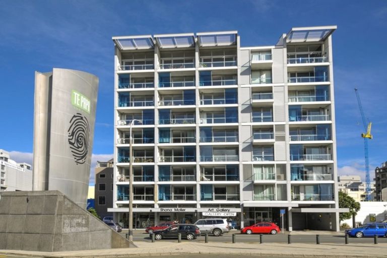 Photo of property in Portal Apartments, 4a/42 Cable Street, Te Aro, Wellington, 6011