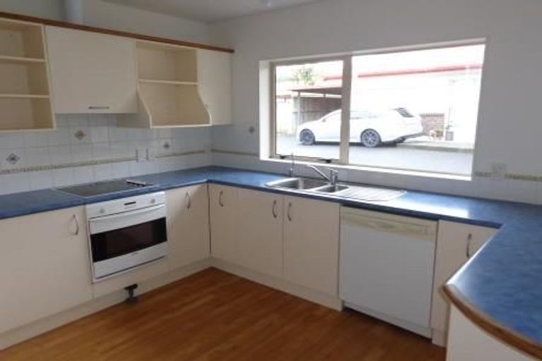 Photo of property in 206a Royal Road, Massey, Auckland, 0614