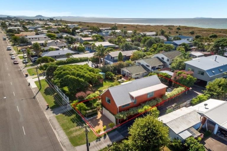 Photo of property in 99a Simpson Road, Papamoa Beach, Papamoa, 3118