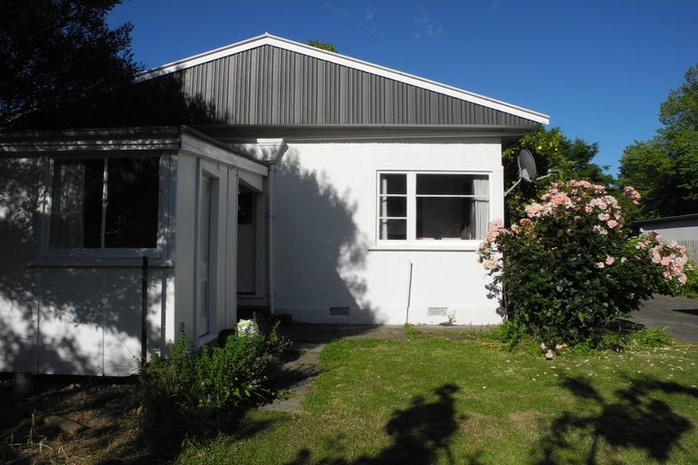 Photo of property in 17 Bowenvale Avenue, Cashmere, Christchurch, 8022