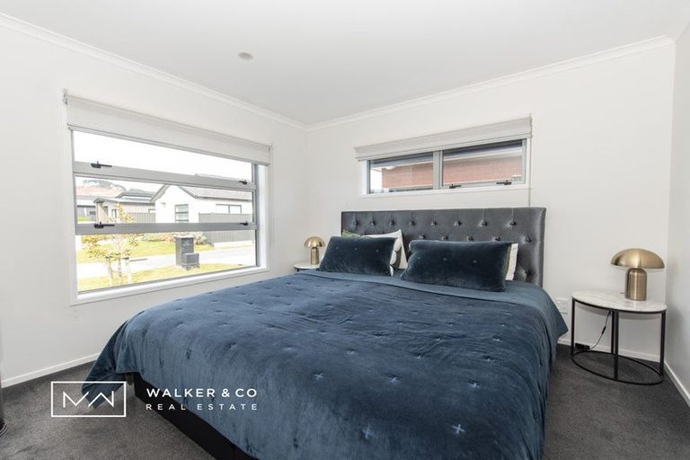 Photo of property in 42 Te Kaeaea Crescent, Wallaceville, Upper Hutt, 5018