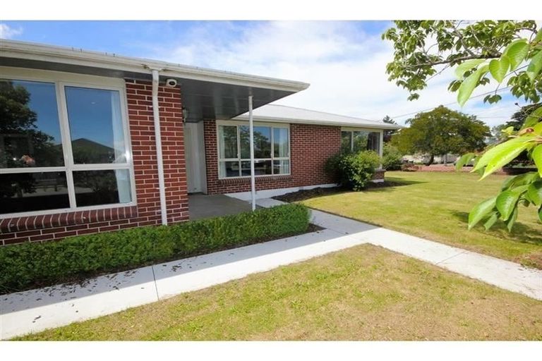 Photo of property in 12 Gilwell Street, Burwood, Christchurch, 8083