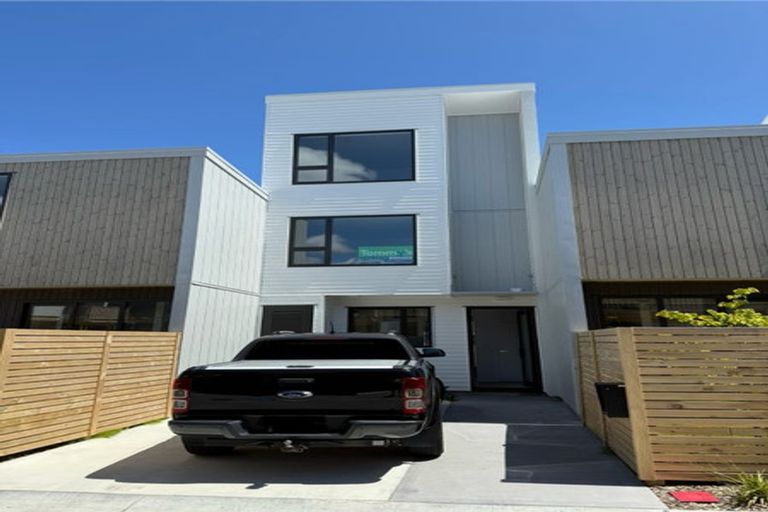 Photo of property in 12 Kamahi Place, Paraparaumu, 5032