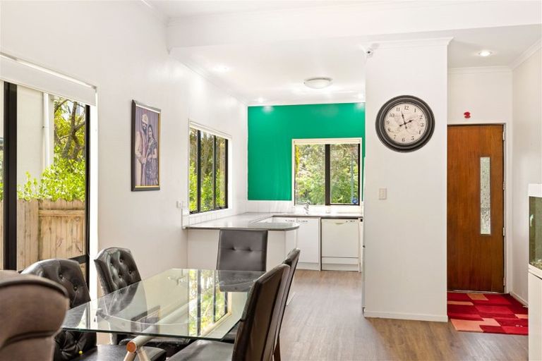 Photo of property in 37 Lazurite Drive, Westgate, Auckland, 0614