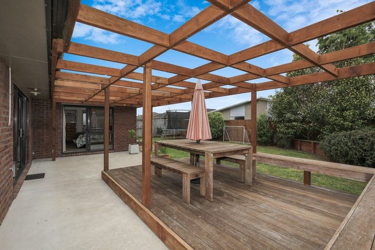 Photo of property in 5 Waltham Place, Rototuna North, Hamilton, 3210