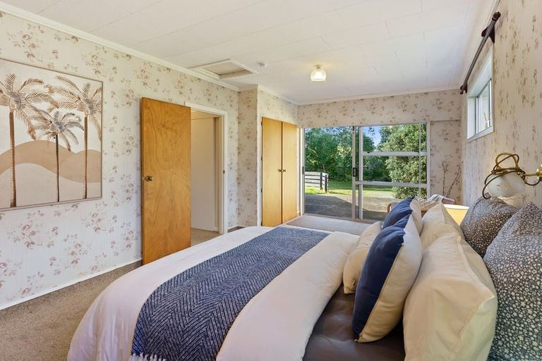 Photo of property in 107 Paetawa Road, Peka Peka, Waikanae, 5391