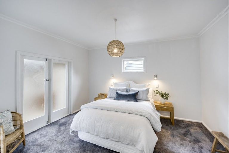 Photo of property in 2/8 Meeanee Quay, Westshore, Napier, 4110