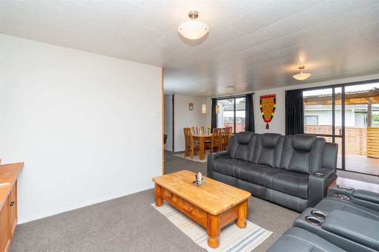 Photo of property in 31 Garland Drive, St Andrews, Hamilton, 3200