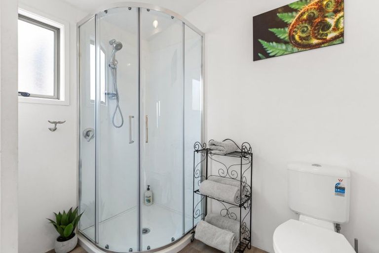 Photo of property in 9a Rakaunui Street, Raglan, 3297