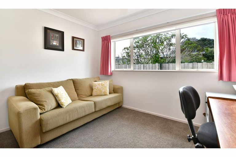Photo of property in 2/31 Alice Avenue, Orewa, 0931