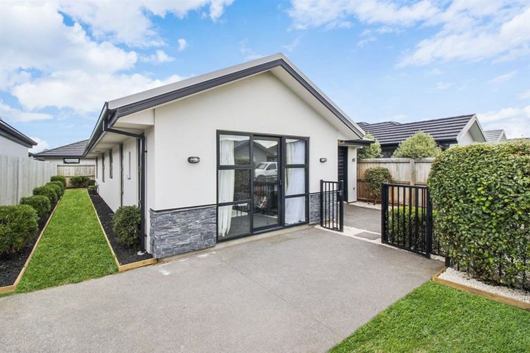 Photo of property in 8 Capil Court, Halswell, Christchurch, 8025