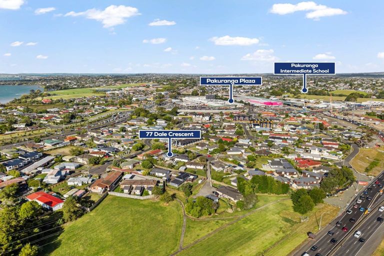 Photo of property in 77 Dale Crescent, Pakuranga, Auckland, 2010