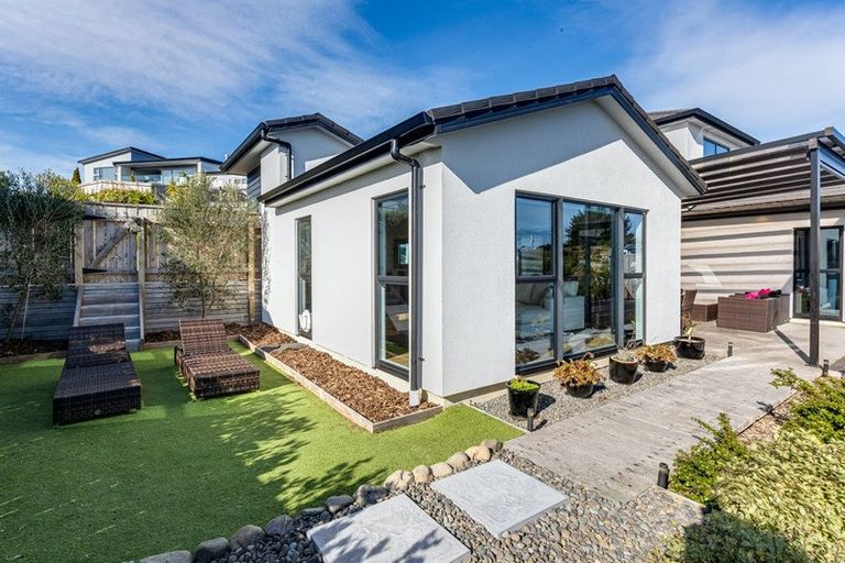 Photo of property in 66 Endeavour Drive, Whitby, Porirua, 5024