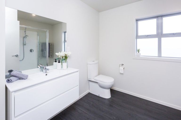 Photo of property in 1115a High Street, Taita, Lower Hutt, 5011