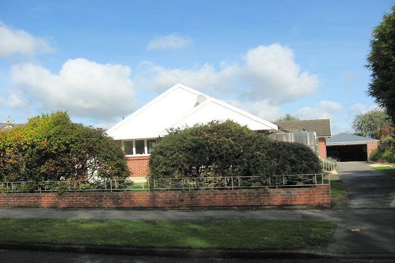 Photo of property in 299 Waimairi Road, Ilam, Christchurch, 8041