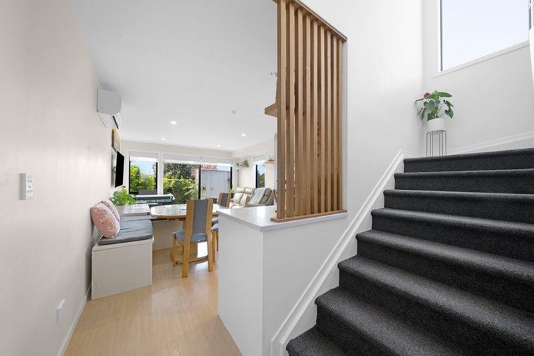 Photo of property in 640a Massey Road, Mangere, Auckland, 2022