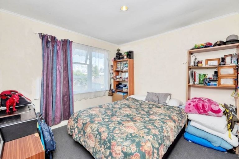 Photo of property in 12 Igloo Place, Red Hill, Papakura, 2110